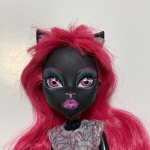 Catty Noir - New Scaremester